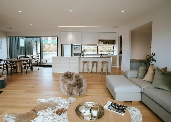 Obelisk Dream With Holiday home Wanaka